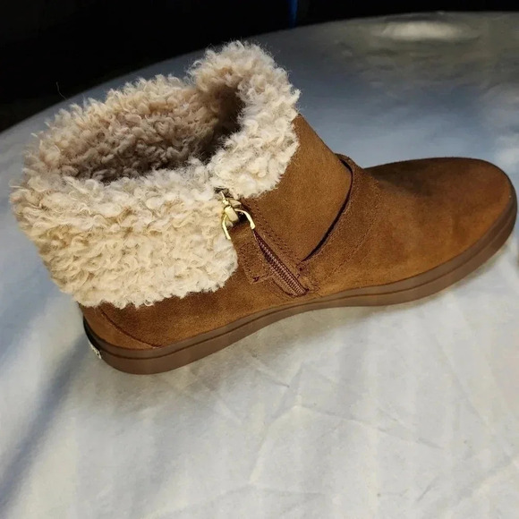 Cole Haan Nantucket Cozy Ankle Fur Buckle Strap Cowhide Like Fabric Women Boot 7 - Picture 8 of 13